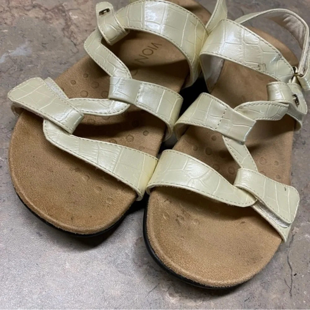 Vionic Paros Pearl Strappy Sandals Size 6